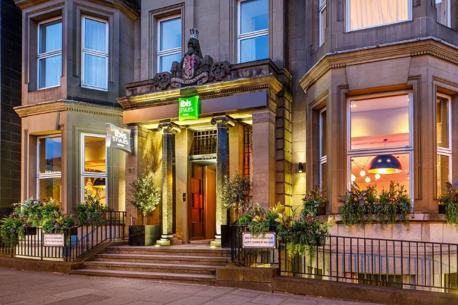 Khu vực trung tâm Edinburgh có rất nhiều khách sạn cao cấp và sang trọng