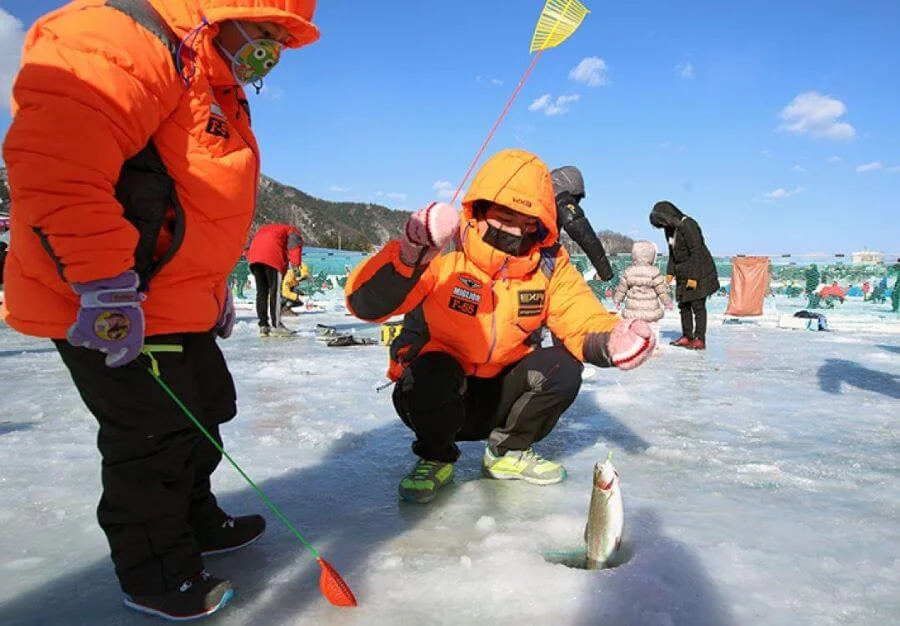 Lễ hội Băng Pyeongchang mang đến những trải nghiệm thú vị liên quan đến băng và tuyết