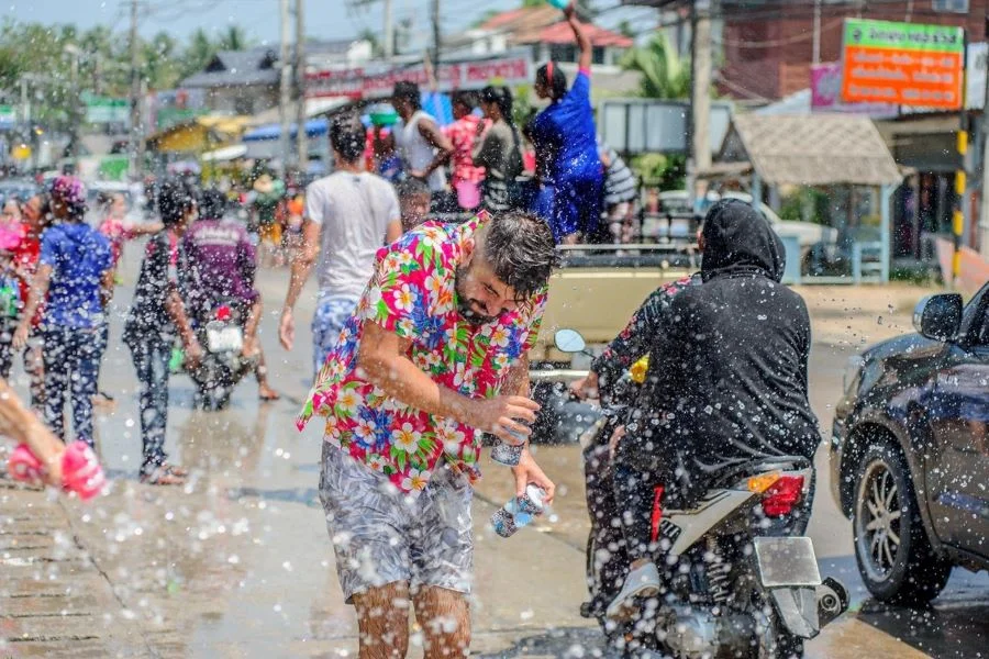 Lễ hội Songkran mùa xuân diễn ra khi nào?