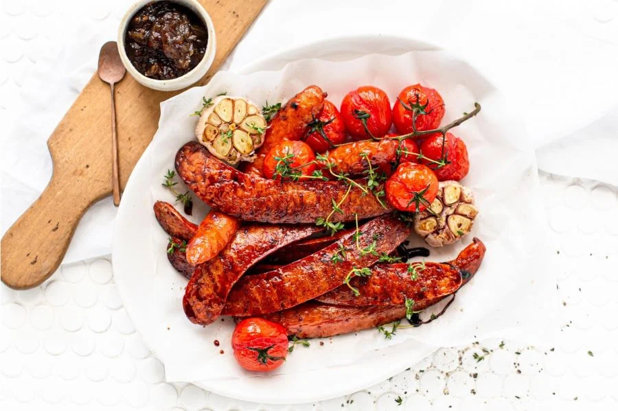 Xúc xích heo Chorizo được người dân xứ sở bò tót chế biến thành nhiều món ngon hấp dẫn khác nhau 