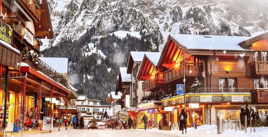 Dừng chân tại Grindelwald, du khách sẽ có cảm giác như đang lạc bước trong miền cổ tích huyền ảo