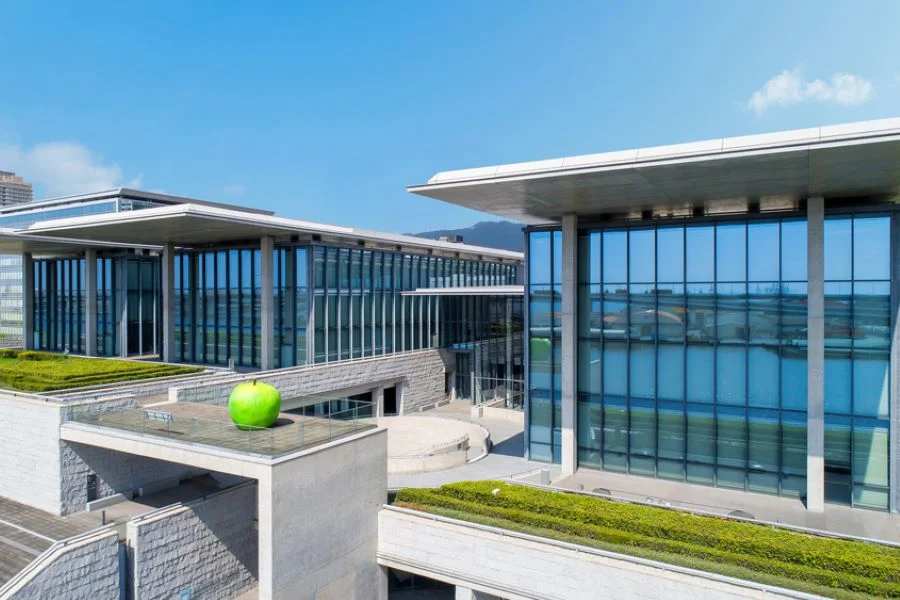 Bảo tàng Nghệ thuật Tỉnh Hyogo là một trong những địa điểm du lịch ở Kobe Nhật Bản hấp dẫn nhất 