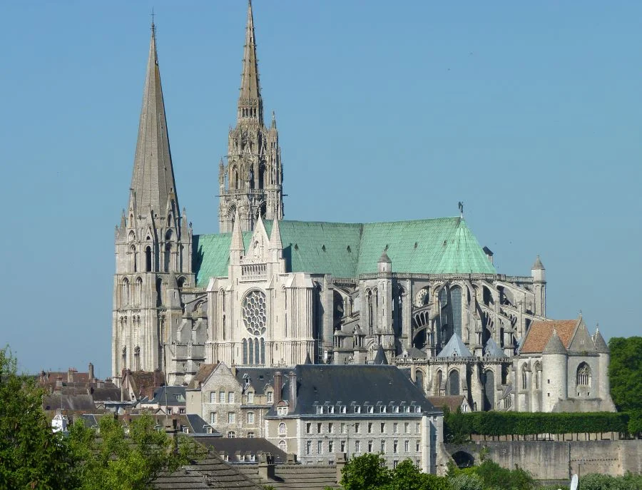 Nhà thờ chính tòa Đức Bà Chartres nổi tiếng tại Pháp
