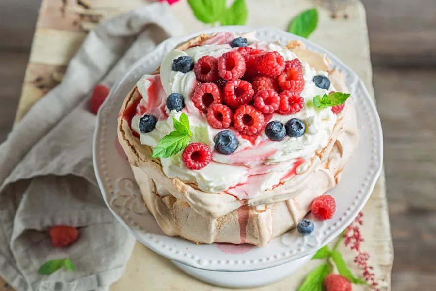 Mỗi từng lớp, từng tầng hương vị quyện vào nhau, tạo nên bản giao hưởng du dương, đánh thức mọi giác quan