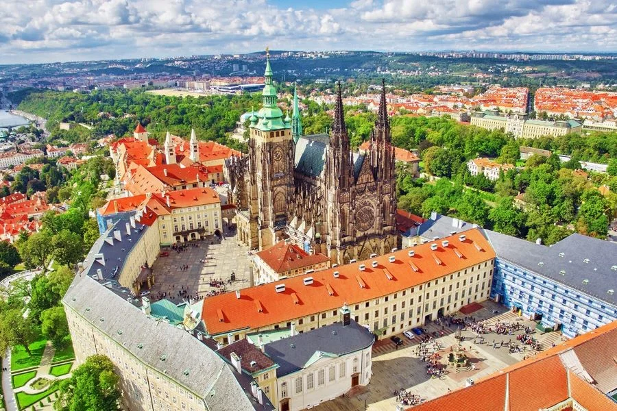 Tòa lâu đài Praha đến nay vẫn giữ được cho mình vẹn nguyên những giá trị