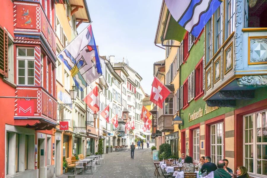 Khu phố cổ Zurich làm xao xuyến trái tim của không ít du khách