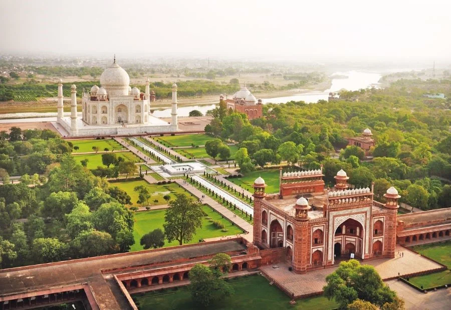 Đền Taj Mahal sở hữu phong cách kiến trúc kỳ vĩ và tráng lệ, lộng lẫy đến khó tin 