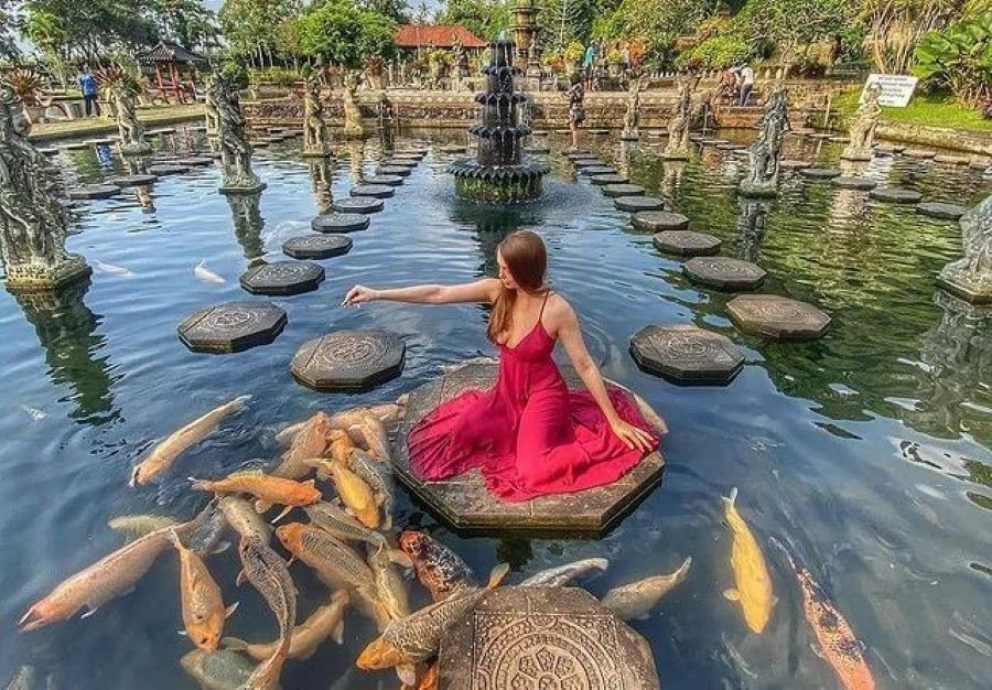 Cung điện trên nước Tirta Gangga là điểm dừng chân cực kỳ hấp dẫn