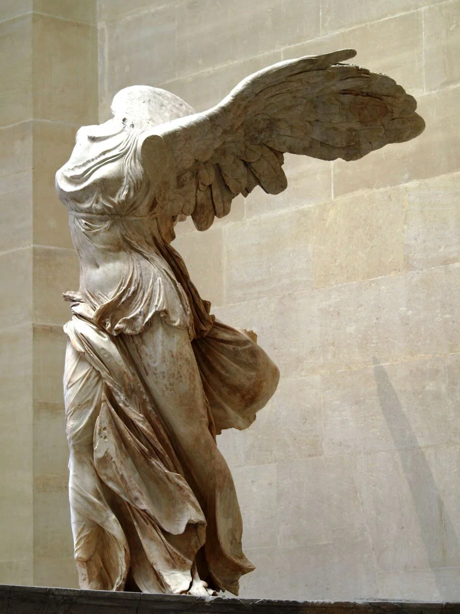 Tượng thần chiến thắng Samothrace - tác phẩm điêu khắc Hy Lạp cổ đại bằng đá cẩm thạch