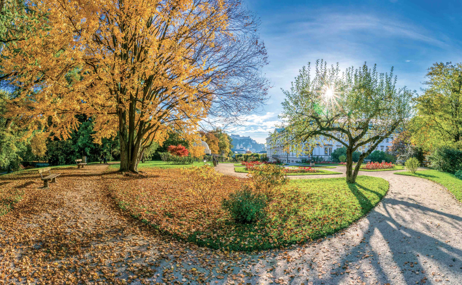 Salzburg mùa thu hiện lên như một bức tranh cổ tích đầy mê hoặc