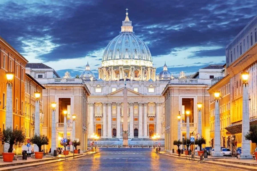 Vatican là một quốc gia nằm trong thủ đô Rome