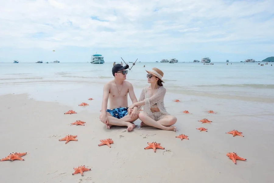 Bãi sao là bãi biển trong xanh và nổi tiếng nhất Phú Quốc