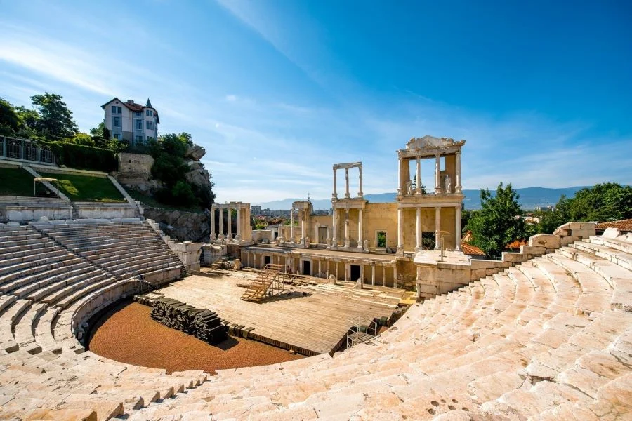 Mỗi mùa mỗi thời điểm, Plovdiv đều khoác lên mình một vẻ đẹp riêng đầy cuốn hút