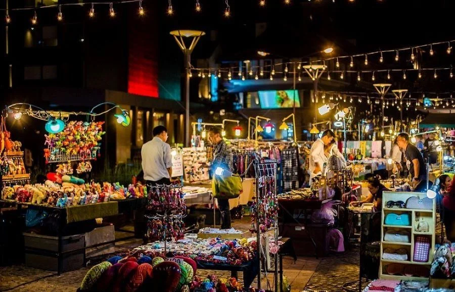 Chợ đêm tại Chiang Rai luôn là nơi sầm uất và tấp nập người qua lại