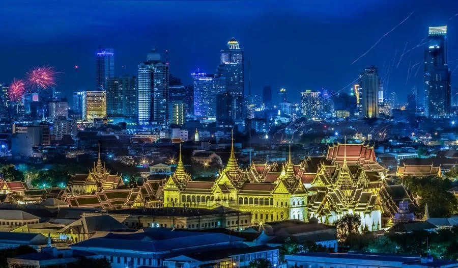 Vẻ đẹp lộng lẫy của bảo tàng Oub Kham khi về đêm