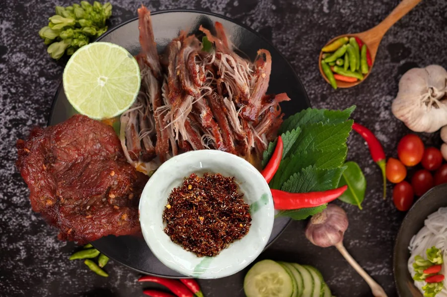 Khô bò một nắng muối kiến vàng - Món đặc sản mà khiến bất kỳ du khách nào cũng mê mẩn khi đến với xứ Nẫu