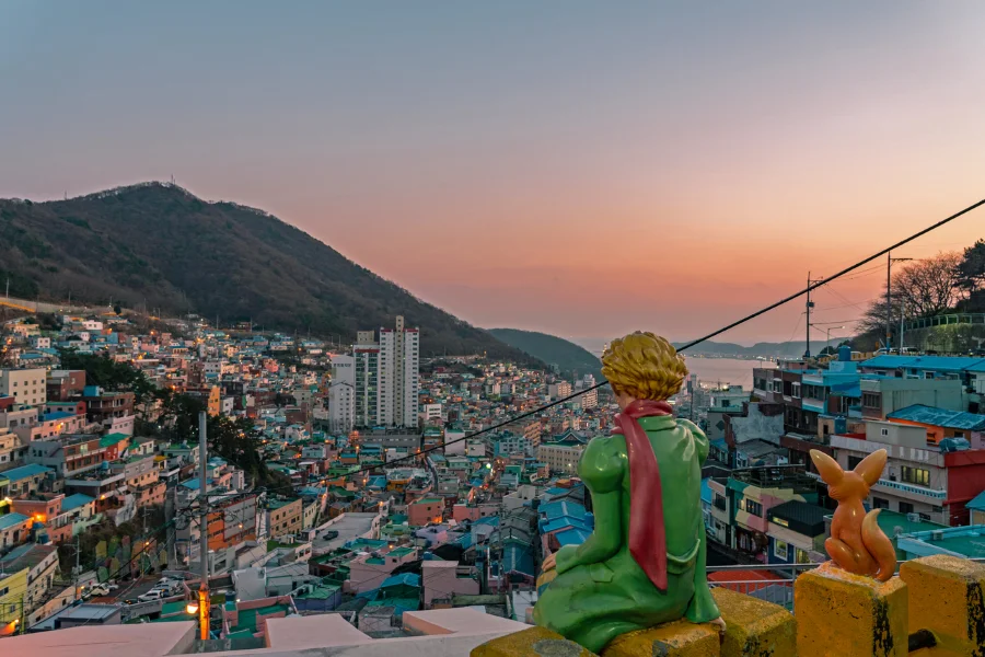 Làng văn hóa Gamcheon đẹp và cuốn hút quanh năm, mỗi mùa mang một vẻ đẹp độc đáo riêng