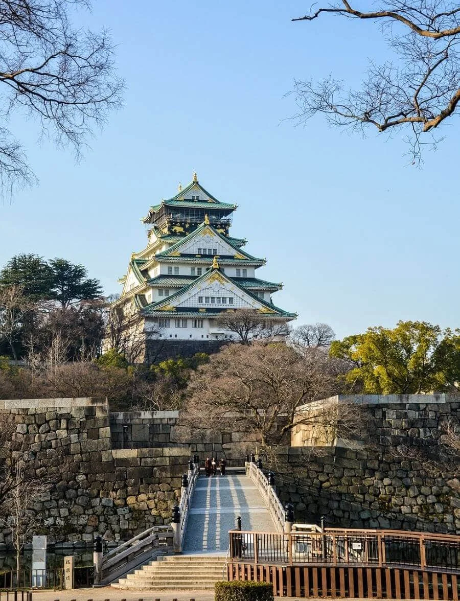 Lâu đài Osaka là một điểm đến hấp dẫn trong hành trình vi vu khám phá đất nước mặt trời mọc