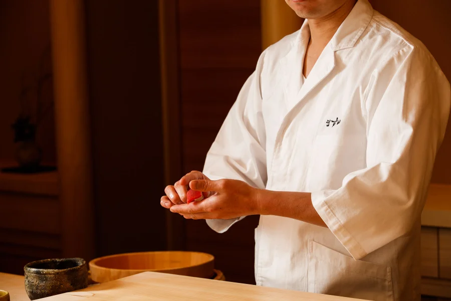 Sushi Bar Yasuda là một điểm đến không thể bỏ qua cho những tín đồ sushi thực thụ
