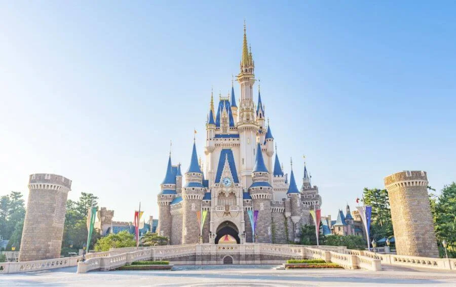 Tokyo Disneyland là một trong những công viên giải trí nổi tiếng nhất không chỉ ở Nhật Bản