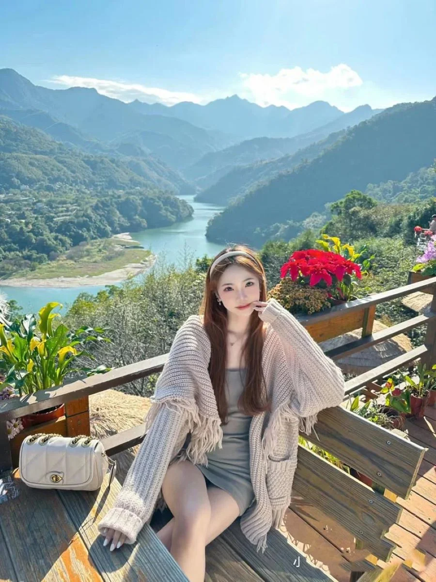 Bạn nên chọn những trang phục thoải mái để tiện cho việc di chuyển, tham quan và khám phá xứ Đài nhé!
