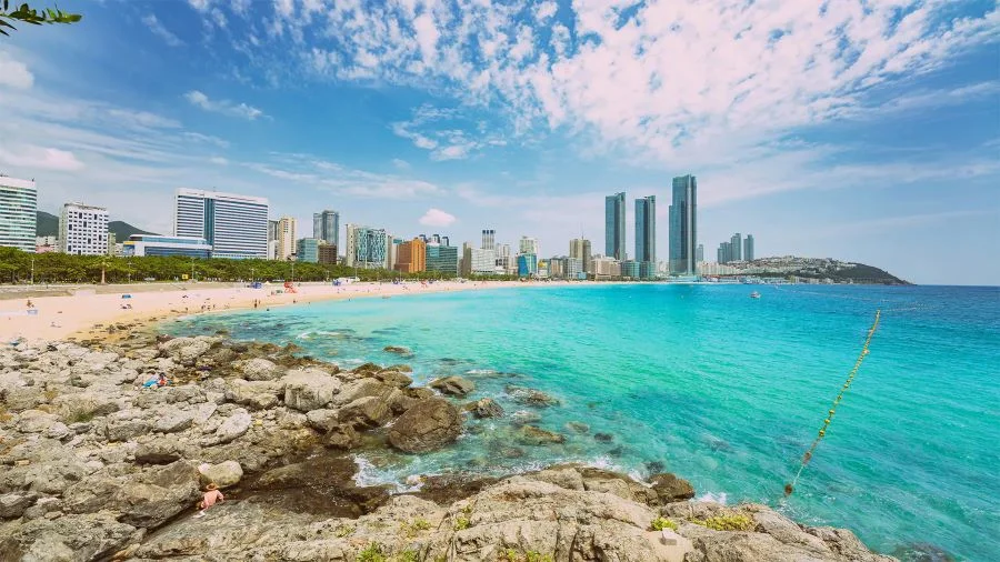 Bãi biển Haeundae xinh đẹp - viên ngọc bích tỏa sáng rực rỡ tại thành phố Busan