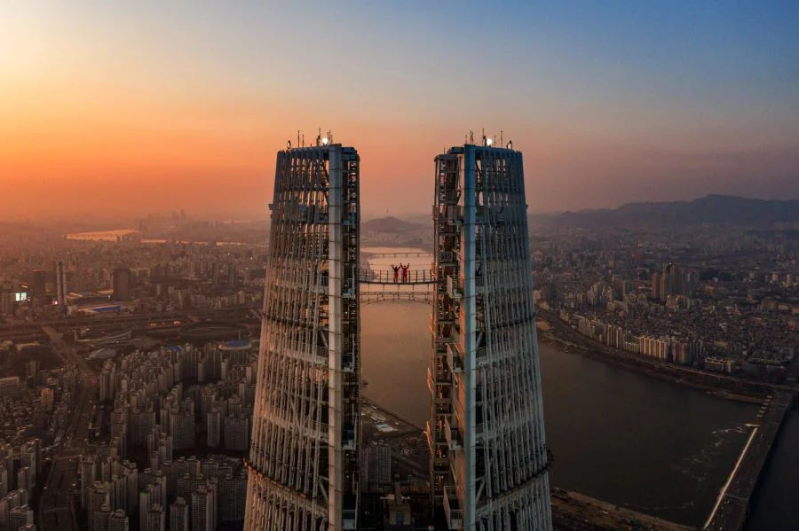 Seoul Sky là đài quan sát cao nhất thủ đô Seoul, nơi mang đến cho bạn trải nghiệm ngắm cảnh ngoạn mục và đầy cảm xúc