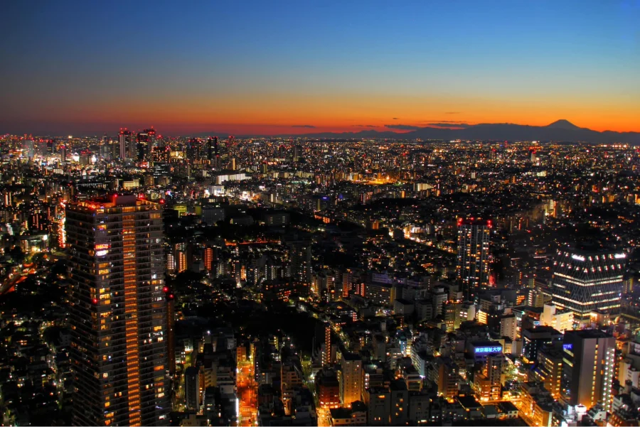 Một địa điểm ngắm hoàng hôn siêu đẹp mà bạn không thể bỏ qua khi đi du lịch Tokyo chính là Đài quan sát Sunshine 60