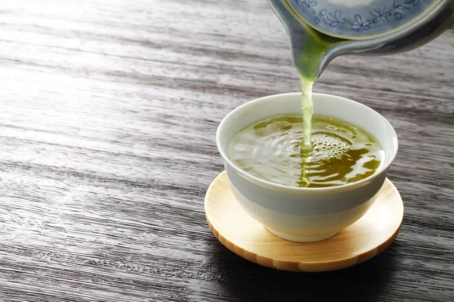 Thưởng thức ẩm thực Nhật Bản, bạn không nên bỏ qua trà Ryokucha thanh mát