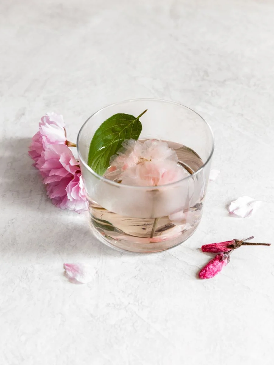 Một tách trà Sakura chuẩn vị sẽ có mùi thơm nhẹ nhàng, vị ngọt dịu êm và vô cùng bổ dưỡng