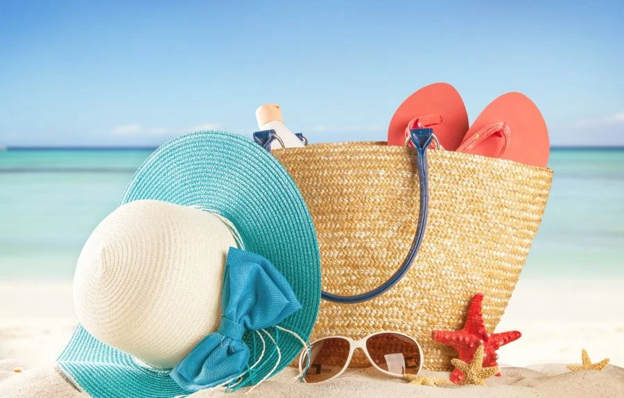 Các vật dụng du lịch biển mùa hè