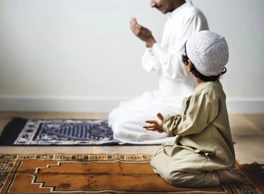 Cột trụ đầu tiên của Hồi giáo là Tuyên xưng Đức tin - Shahada nhằm khẳng định niềm tin với Thánh Allah và Muhammad 