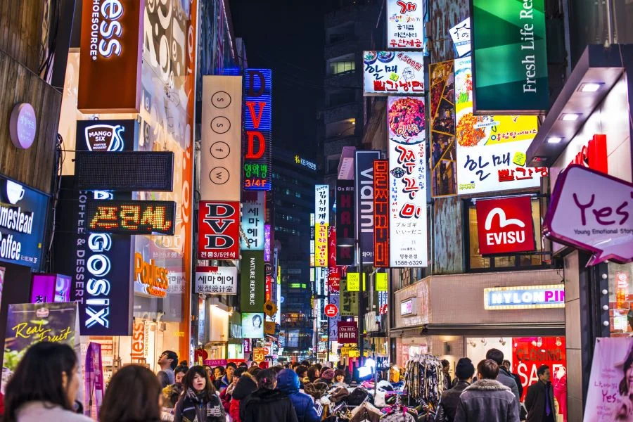 Cháy túi khi đến chợ đêm Myeongdong tại xứ Hàn