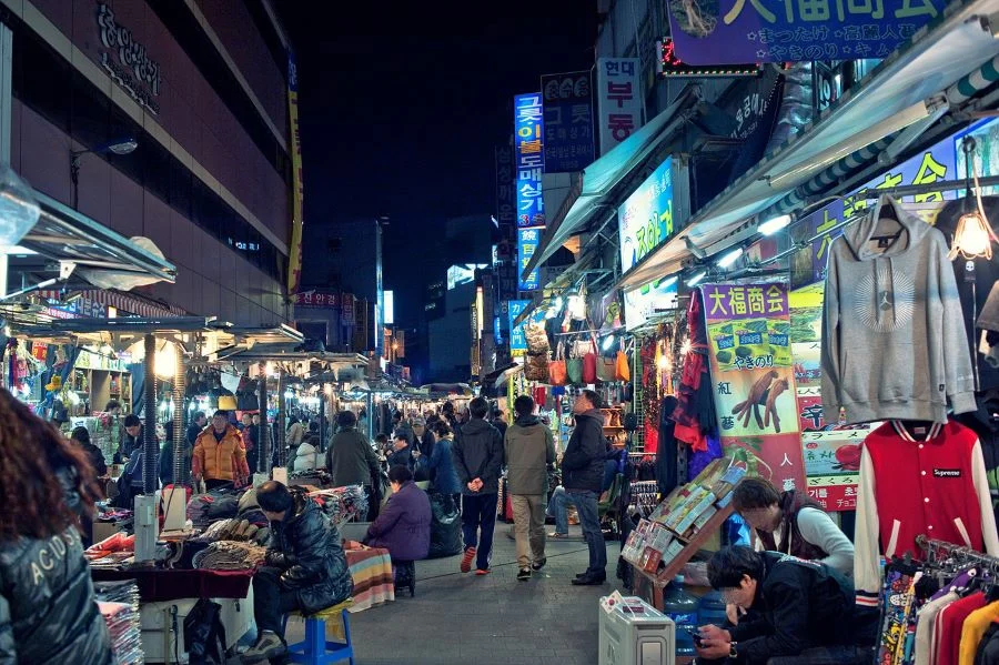 Khám phá chợ Dongdaemun nổi tiếng xứ Hàn