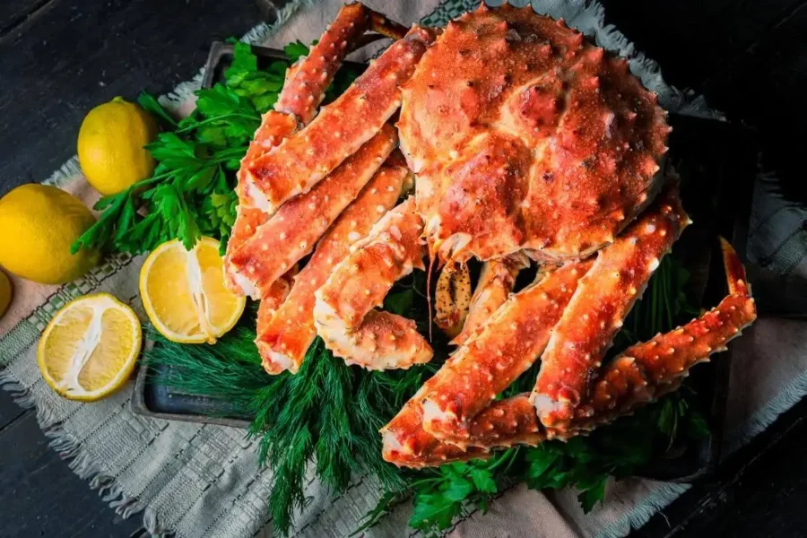 Hokkaido, hòn đảo phía bắc của Nhật Bản, không chỉ nổi tiếng với phong cảnh thiên nhiên tuyệt đẹp mà còn là thiên đường của các tín đồ hải sản