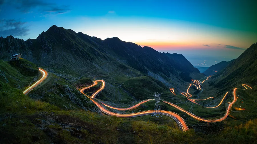 Transfăgărășan, con đường huyền thoại của Romania