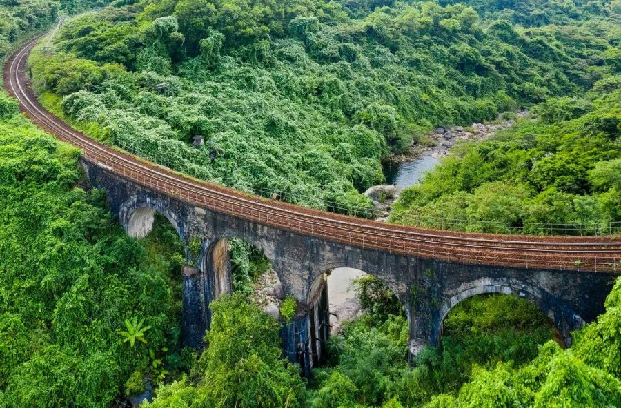 Khung cảnh thiên nhiên hùng vĩ, thơ mộng trong chuyến hành trình đầy thú vị