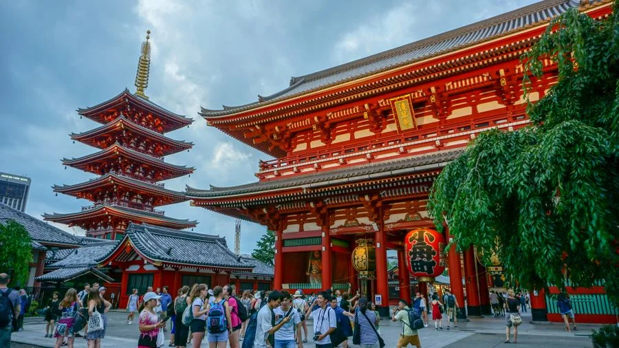 Chùa Sensoji không chỉ là một địa điểm tâm linh linh thiêng mà còn là một biểu tượng văn hóa độc đáo