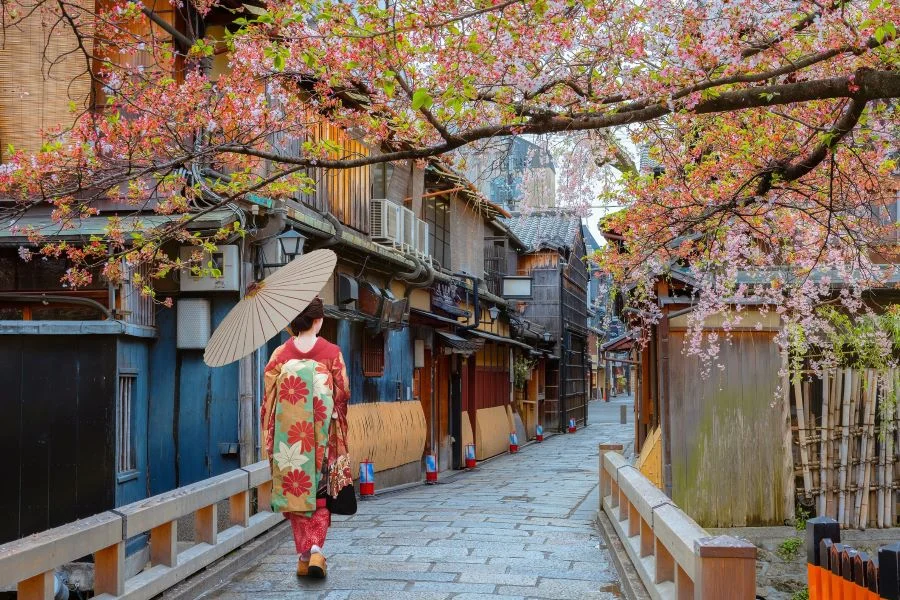 Khu phố cổ Gion là nơi lưu giữ những giá trị văn hóa truyền thống độc đáo của xứ sở Phù Tang