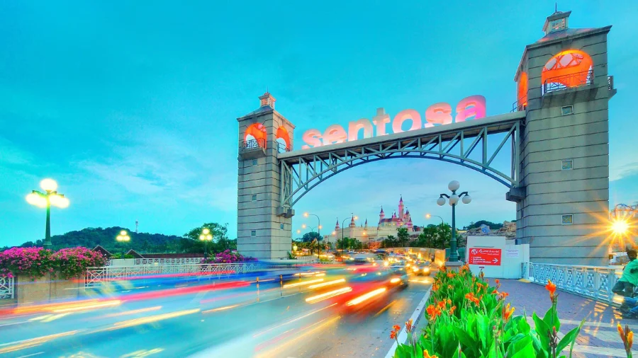 Đảo Sentosa có đến 70% diện tích được bao phủ bởi khu rừng nhiệt đới