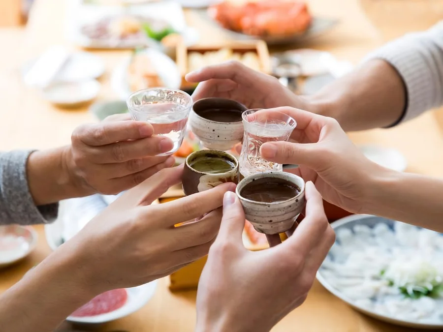 Rượu Sake - Thức uống quen thuộc trong mỗi bữa ăn của người Nhật