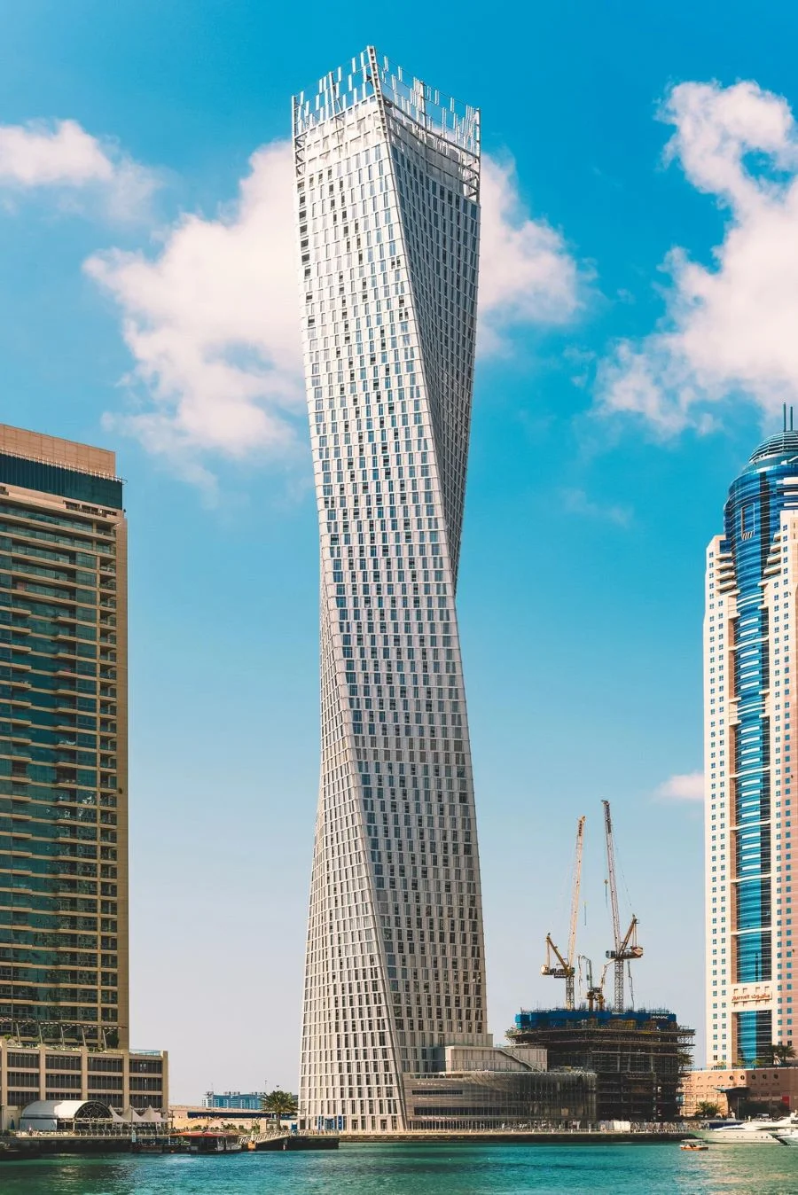  Tháp Cayan - Tòa nhà xoắn cao nhất trên thế giới nằm tại Dubai