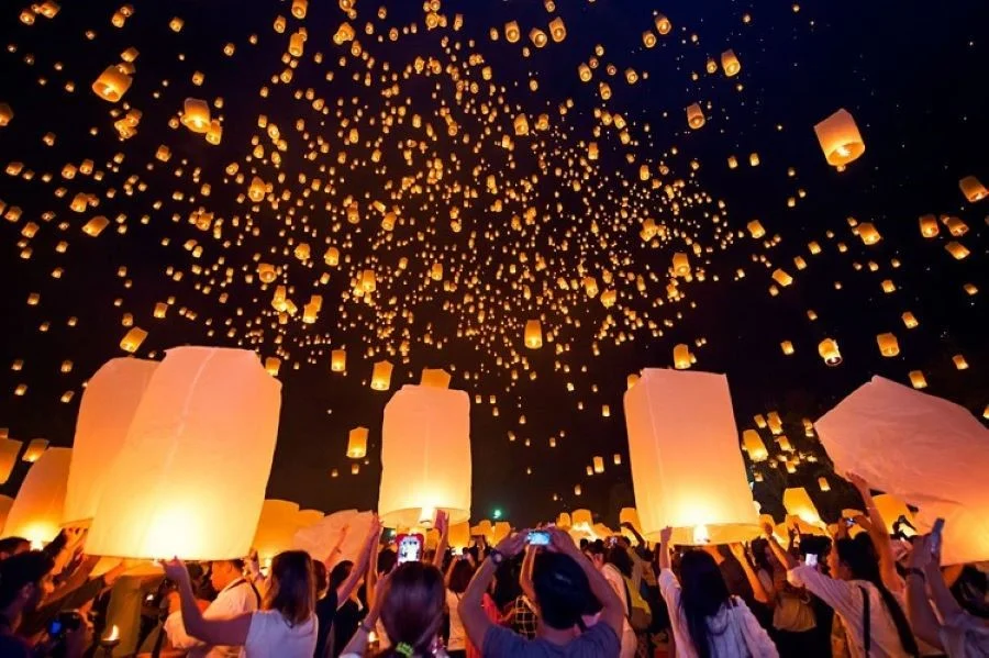 Lễ hội đèn lồng Jinju được biết đến là lễ hội lồng đèn lớn nhất Hàn Quốc
