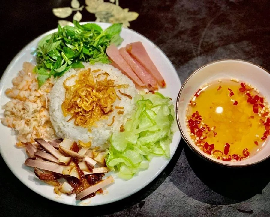 Cơm âm phủ - một món ăn ngon ở Huế với cái tên khá lạ