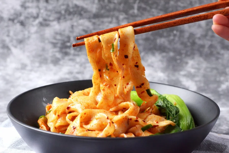 Mì Biang Biang - Một trong những món ăn Tân Cương thơm ngon, nức tiếng