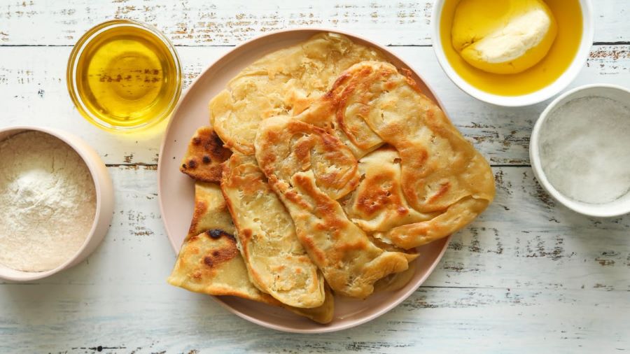 Bánh Roti Tisu là một loại bánh mì dẹt được người dân Malaysia yêu thích
