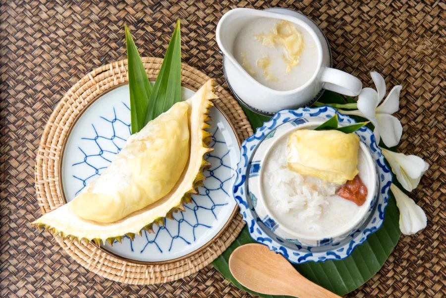 Xôi sầu riêng - một trong những món ăn đường phố phổ biến và được yêu thích bậc nhất ở Thái Lan 