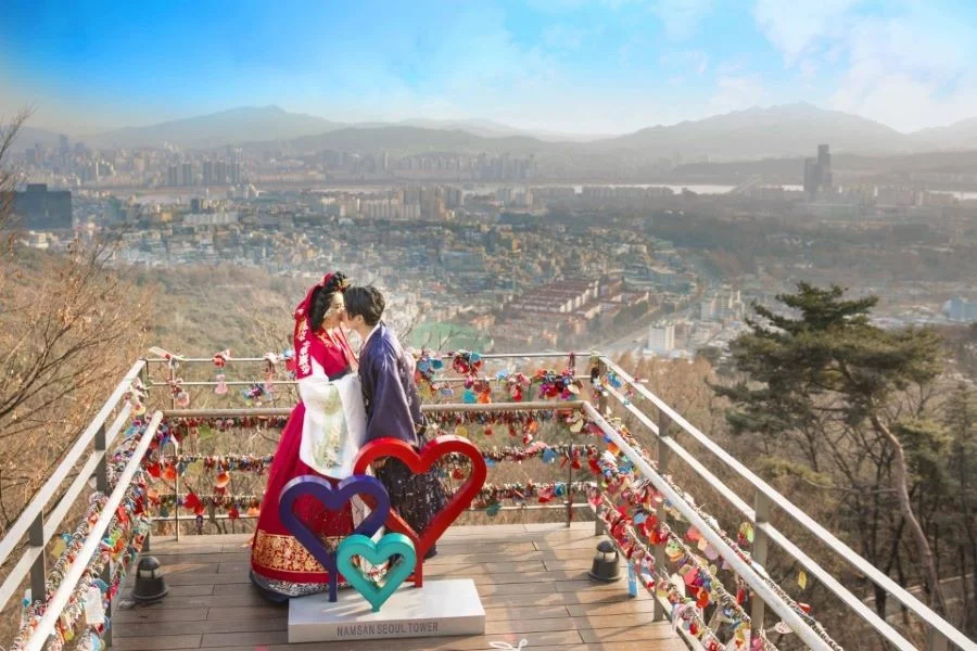 Tháp Namsan là địa điểm chụp hình vô cùng lý tưởng