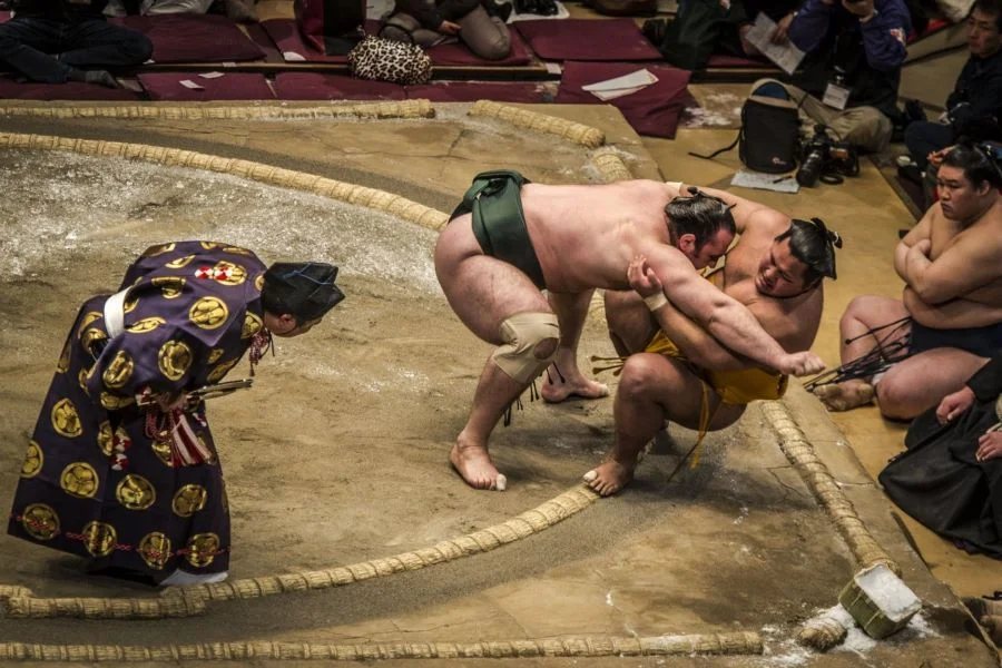Trải nghiệm cảm giác tận mắt xem một trận Sumo tại Nhật