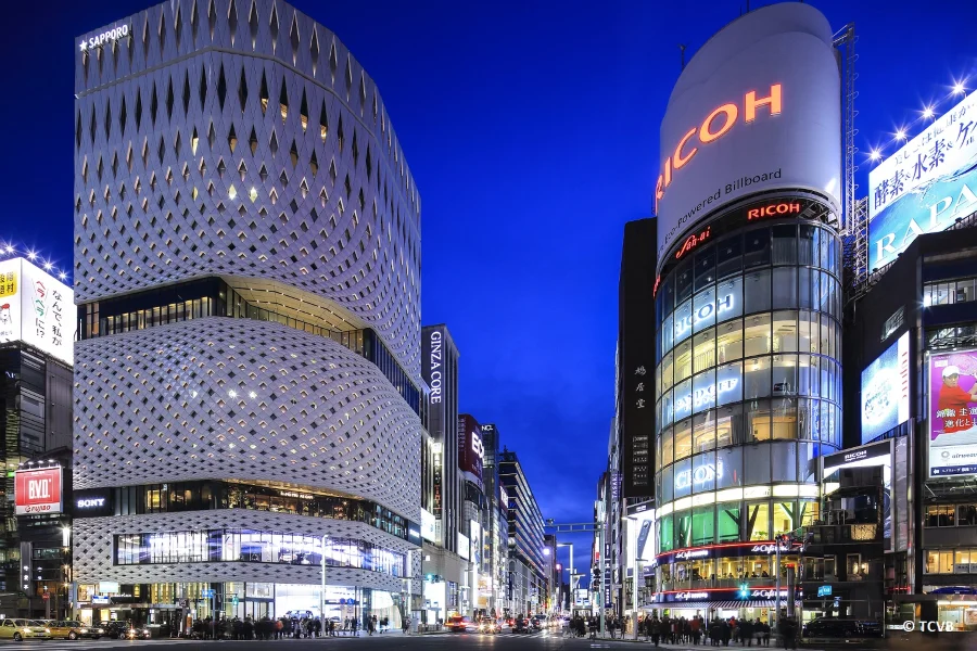 Ginza không chỉ là thiên đường mua sắm, mà còn là nơi lưu giữ những giá trị văn hóa truyền thống của Nhật Bản